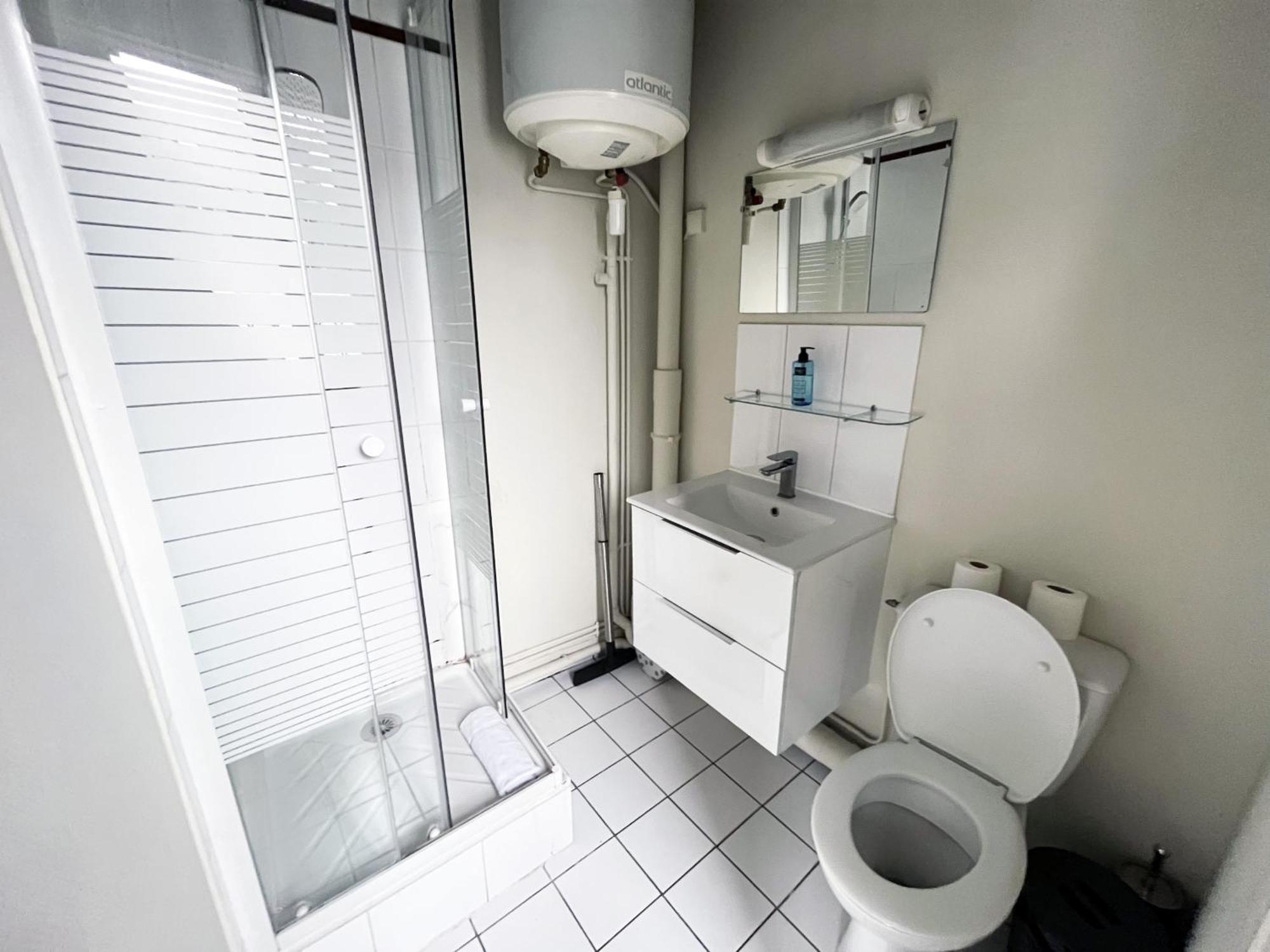 164 - Charming Studio In Center Of Париж Екстериор снимка